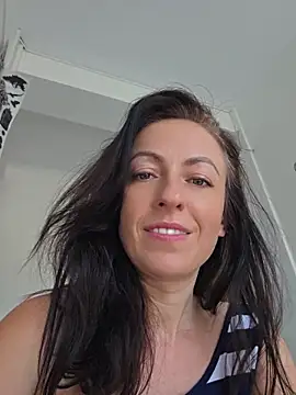 lovewildguy1 online show from July 28, 5:47 am