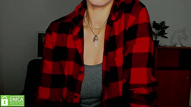 Snapshot of annakillianox chatting on October 10, 5:28 am annakillianox online show from October 10, 5:28 am