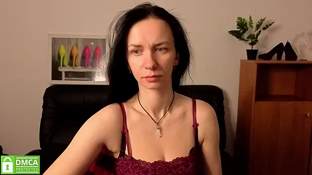 annakillianox online show from May 1, 5:23 am