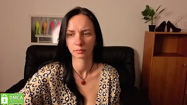 annakillianox online show from June 18, 11:25 am