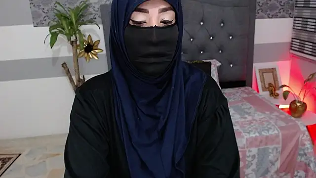 Snapshot of Jalima_sabag chatting on January 14, 12:43 am Jalima sabag online show from January 14, 12:43 am