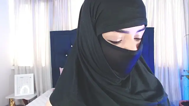 Snapshot of Uzra_hayed chatting on November 22, 12:59 pm Uzra hayed online show from November 22, 12:59 pm