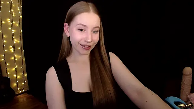 Snapshot of SindiWatsoon chatting on November 4, 12:15 pm SindiWatsoon online show from November 4, 12:15 pm