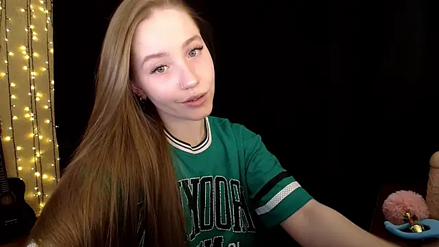 Snapshot of SindiWatsoon chatting on December 2, 2:12 pm SindiWatsoon online show from December 2, 2:12 pm