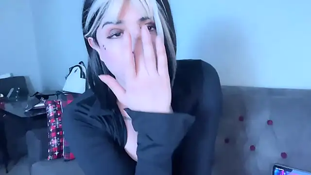 Snapshot of Arab_tgirl chatting on May 22, 10:37 pm Arab tgirl online show from May 22, 10:37 pm