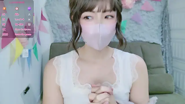 Snapshot of A33-asami chatting on November 22, 1:26 am A33-asami online show from November 22, 1:26 am