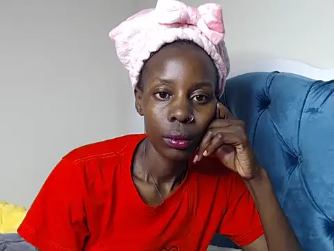 Snapshot of Hotellen chatting on June 23, 10:57 am Hotellen online show from June 23, 10:57 am