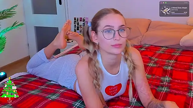 Kamila icee online show from December 27, 12:39 am