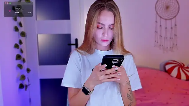 Kamila icee online show from March 17, 7:15 pm