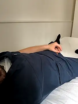 Snapshot of onbifeet chatting on March 2, 1:27 pm onbifeet online show from March 2, 1:27 pm