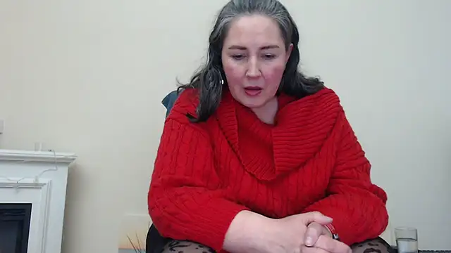 MilfGina online show from January 15, 8:16 pm