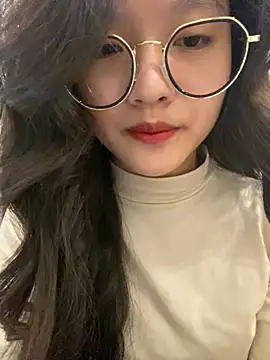 Snapshot of Krixxi22 chatting on December 18, 5:21 pm Krixxi22 online show from December 18, 5:21 pm