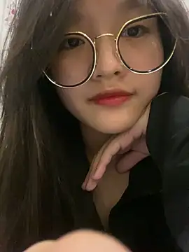 Snapshot of Krixxi22 chatting on December 29, 3:35 pm Krixxi22 online show from December 29, 3:35 pm