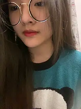 Snapshot of Krixxi22 chatting on February 6, 3:52 pm Krixxi22 online show from February 6, 3:52 pm