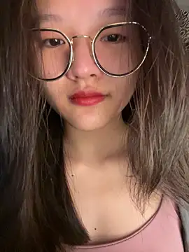 Snapshot of Krixxi22 chatting on September 11, 3:01 pm Krixxi22 online show from September 11, 3:01 pm