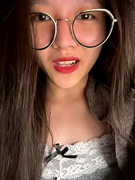 Snapshot of Krixxi22 chatting on November 9, 4:38 pm Krixxi22 online show from November 9, 4:38 pm