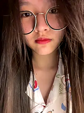 Snapshot of Krixxi22 chatting on November 17, 4:46 pm Krixxi22 online show from November 17, 4:46 pm