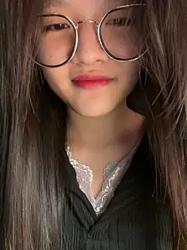 Snapshot of Krixxi22 chatting on November 19, 3:56 pm Krixxi22 online show from November 19, 3:56 pm