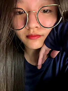 Snapshot of Krixxi22 chatting on November 27, 3:03 pm Krixxi22 online show from November 27, 3:03 pm