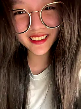 Snapshot of Krixxi22 chatting on December 14, 3:50 pm Krixxi22 online show from December 14, 3:50 pm