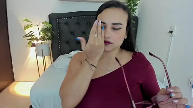 Snapshot of zoe_danae_ chatting on January 15, 12:04 pm zoe danae online show from January 15, 12:04 pm