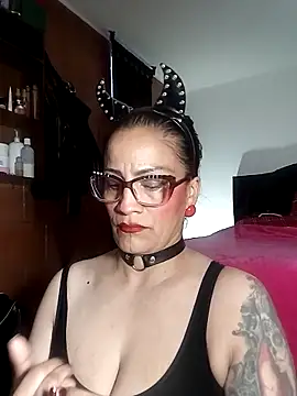 Taylor-hardcore online show from April 29, 11:00 pm