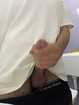 Snapshot of bigdickso00 chatting on June 16, 2:09 pm bigdickso00 online show from June 16, 2:09 pm