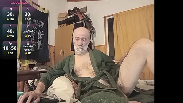 Snapshot of papifacu chatting on March 7, 12:04 am papifacu online show from March 7, 12:04 am