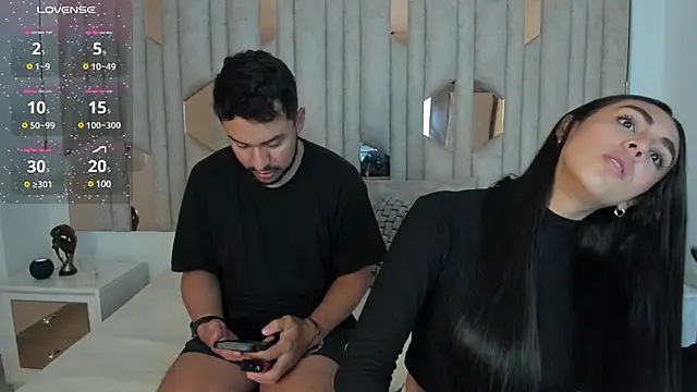 Snapshot of 1m_valery chatting on December 24, 2:33 pm 1m valery online show from December 24, 2:33 pm