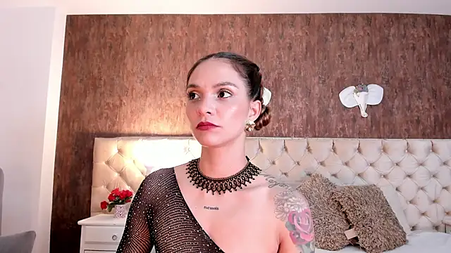 MeganLorensx online show from May 26, 10:39 pm