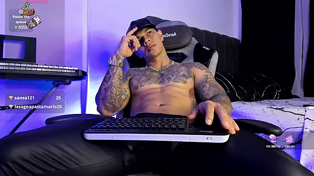 Snapshot of Aron_Dark chatting on March 17, 12:08 am Aron Dark online show from March 17, 12:08 am