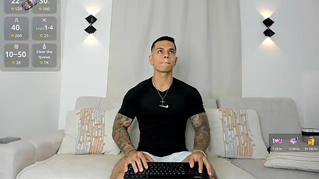 Snapshot of Aron_Dark chatting on November 8, 11:47 pm Aron Dark online show from November 8, 11:47 pm