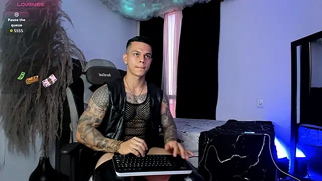 Aron Dark online show from February 25, 7:01 pm