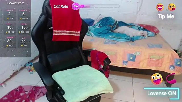 Snapshot of Giorgia_xue53 chatting on December 28, 8:05 am Giorgia xue53 online show from December 28, 8:05 am