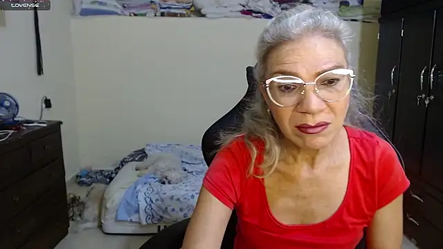 Snapshot of Giorgia_xue53 chatting on February 6, 4:31 am Giorgia xue53 online show from February 6, 4:31 am