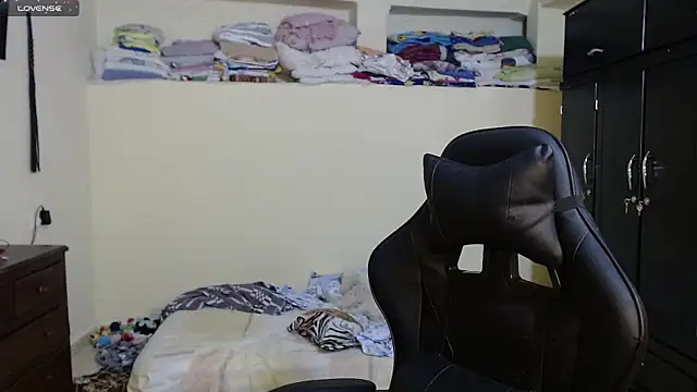 Snapshot of Giorgia_xue53 chatting on February 6, 8:50 am Giorgia xue53 online show from February 6, 8:50 am