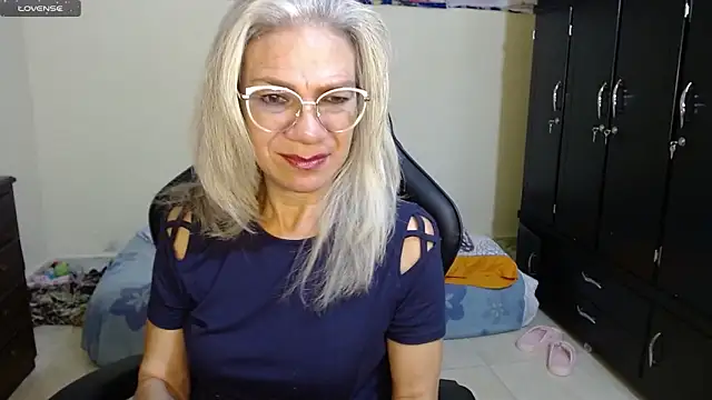 Snapshot of Giorgia_xue53 chatting on February 9, 4:57 am Giorgia xue53 online show from February 9, 4:57 am