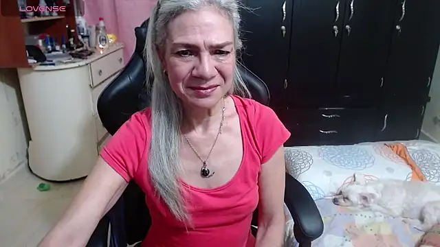 Snapshot of Giorgia_xue53 chatting on October 14, 4:57 am Giorgia xue53 online show from October 14, 4:57 am