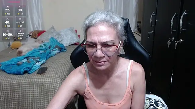 Snapshot of Giorgia_xue53 chatting on February 16, 12:07 am Giorgia xue53 online show from February 16, 12:07 am