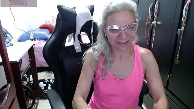 Snapshot of Giorgia_xue53 chatting on March 11, 4:29 am Giorgia xue53 online show from March 11, 4:29 am