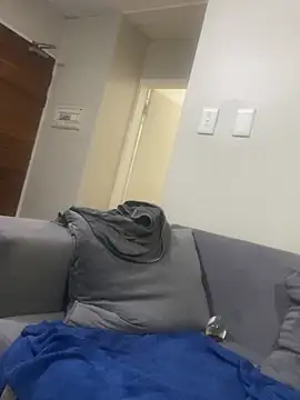 jaytee198610 online show from March 17, 7:28 pm