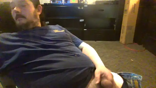 Snapshot of daddysmalldick502 chatting on March 6, 5:31 pm daddysmalldick502 online show from March 6, 5:31 pm