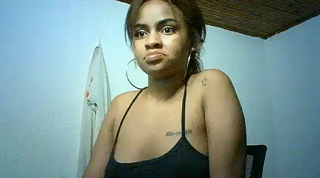 Snapshot of Bellabeltrann chatting on January 28, 9:19 am Bellabeltrann online show from January 28, 9:19 am