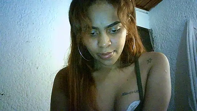 Snapshot of Bellabeltrann chatting on September 16, 8:48 am Bellabeltrann online show from September 16, 8:48 am