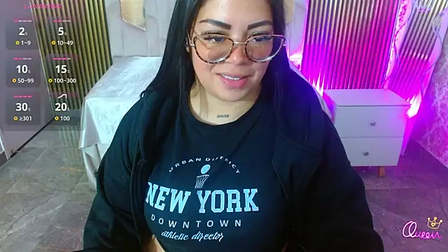 Snapshot of martinna_tay chatting on June 14, 3:08 am martinna tay online show from June 14, 3:08 am
