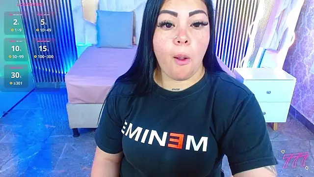 Snapshot of martinna_tay chatting on July 22, 3:20 am martinna tay online show from July 22, 3:20 am