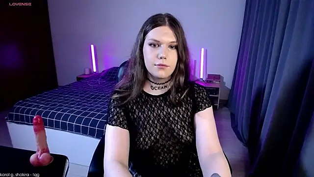 Snapshot of MicheleDoll chatting on June 15, 8:00 pm MicheleDoll online show from June 15, 8:00 pm