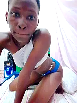 Snapshot of LOVELY-2BERRY chatting on February 7, 6:24 pm LOVELY-2BERRY online show from February 7, 6:24 pm