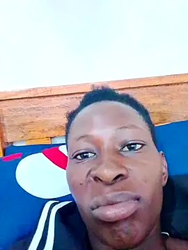 Snapshot of LOVELY-2BERRY chatting on March 17, 4:40 am LOVELY-2BERRY online show from March 17, 4:40 am