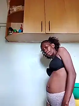 Snapshot of LOVELY-2BERRY chatting on October 27, 11:47 am LOVELY-2BERRY online show from October 27, 11:47 am